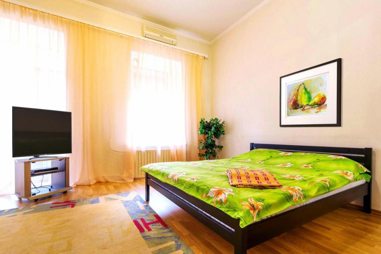 Large Apartment In The Center Dnipro Exterior foto